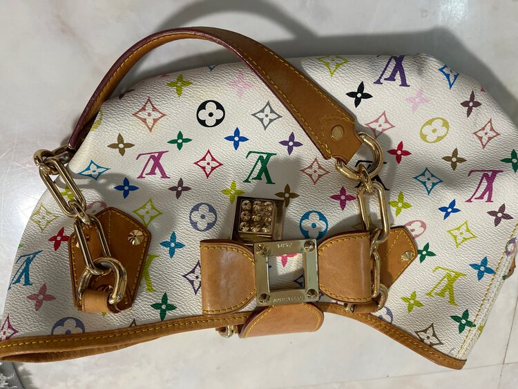 トートバッグ（ブランドバッグ）の商品画像 - 査定依頼日：2025年4月28日 - 最高査定価格：137,000円