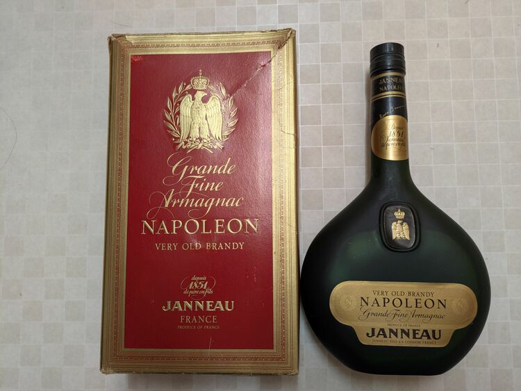 NAPOLEON Grande Fine Armagnac　JANNEAU（お酒）の商品画像 - 査定依頼日：2025年10月28日 - 最高査定価格：300円