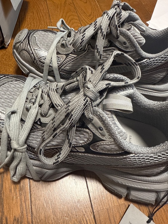 バレンシアガ  （ブランドバッグ）の商品画像 - 査定依頼日：2025年7月24日 - 最高査定価格：30,000円