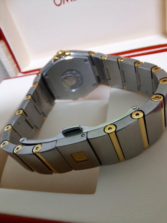 オメガ コンステーション （高級時計）の商品画像 - 査定依頼日：2026年2月27日 - 最高査定価格：500,000円