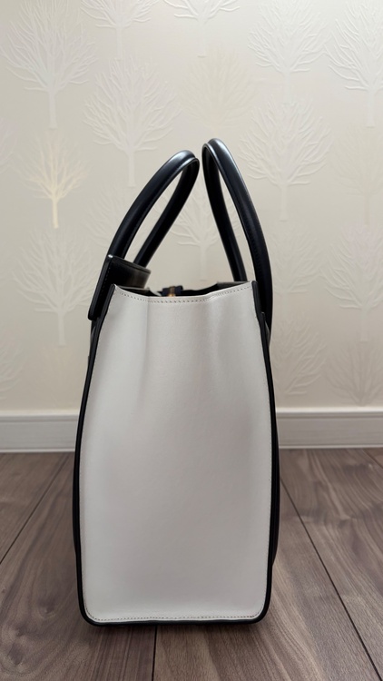 ラゲージマイクロ（ブランドバッグ）の商品画像 - 査定依頼日：2026年1月15日 - 最高査定価格：140,000円