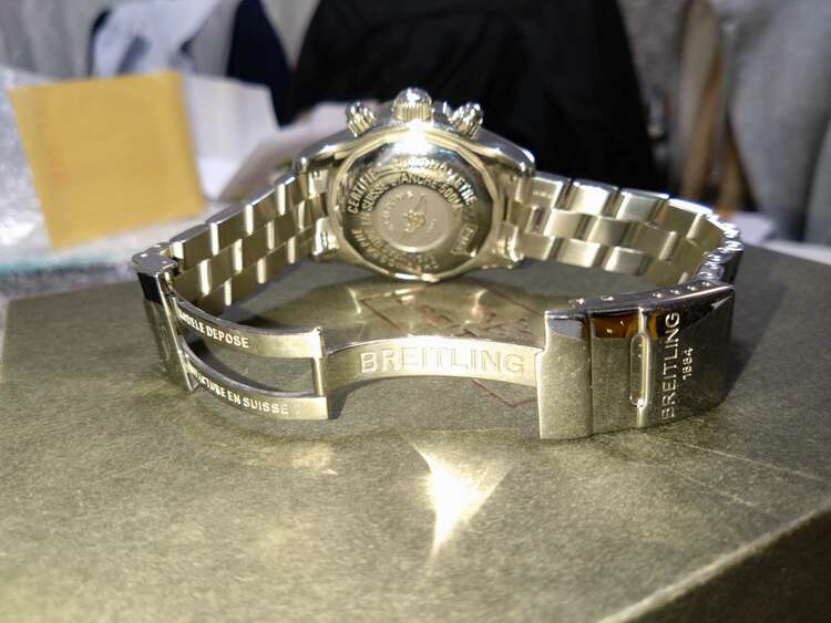 ブライトリング スーパーオーシャン A13340（高級時計）の商品画像 - 査定依頼日：2025年3月25日 - 最高査定価格：250,000円