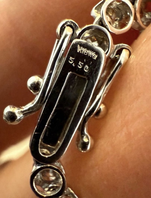 K18WG 5.50ct（宝石）の商品画像 - 査定依頼日：2026年9月5日 - 最高査定価格：350,000円