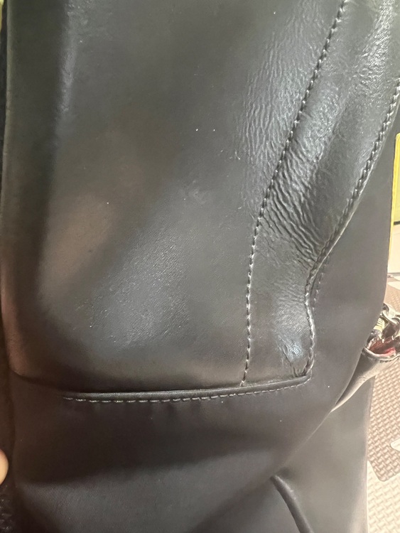 フェンディ  （ブランドバッグ）の商品画像 - 査定依頼日：2025年8月27日 - 最高査定価格：30,000円