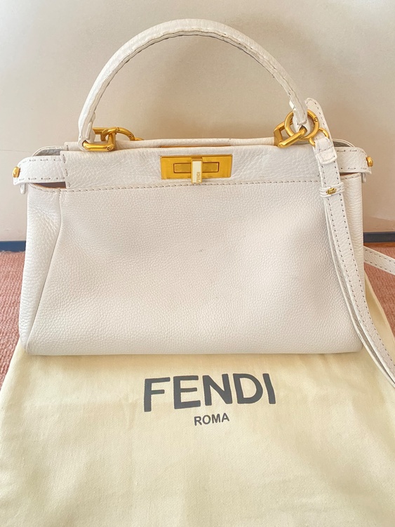 フェンディ  （ブランドバッグ）の商品画像 - 査定依頼日：2025年12月30日 - 最高査定価格：140,000円