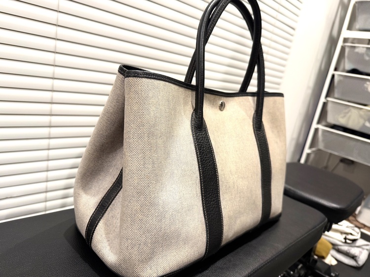 ガーデンパーティ（ブランドバッグ）の商品画像 - 査定依頼日：2025年12月19日 - 最高査定価格：100,000円