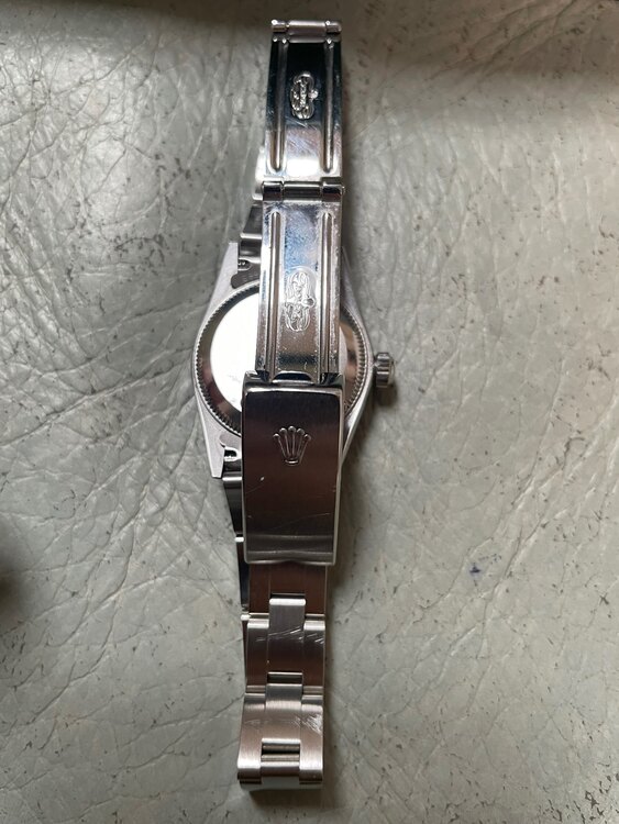 ロレックスオイスターパーペチュアル（高級時計）の商品画像 - 査定依頼日：2025年5月9日 - 最高査定価格：370,000円