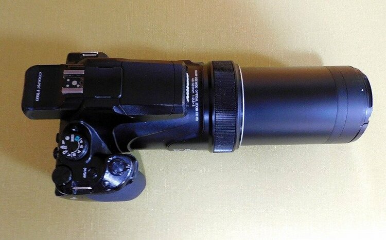 Cool Pix P-1000（カメラ）の商品画像 - 査定依頼日：2026年5月17日 - 最高査定価格：70,000円