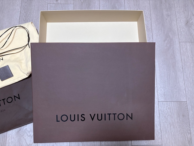 型番不明　限定商品（ブランドバッグ）の商品画像 - 査定依頼日：2026年2月25日 - 最高査定価格：110,000円