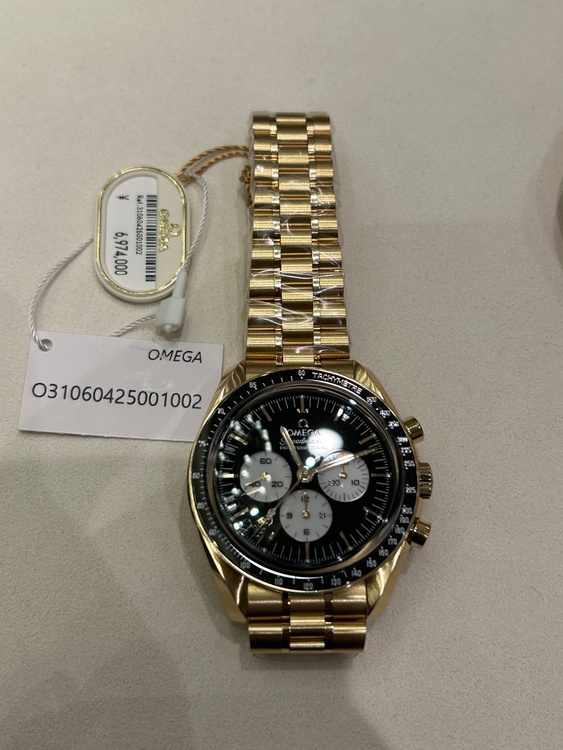 スピードマスター（高級時計）の商品画像 - 査定依頼日：2026年3月17日 - 最高査定価格：4,500,000円