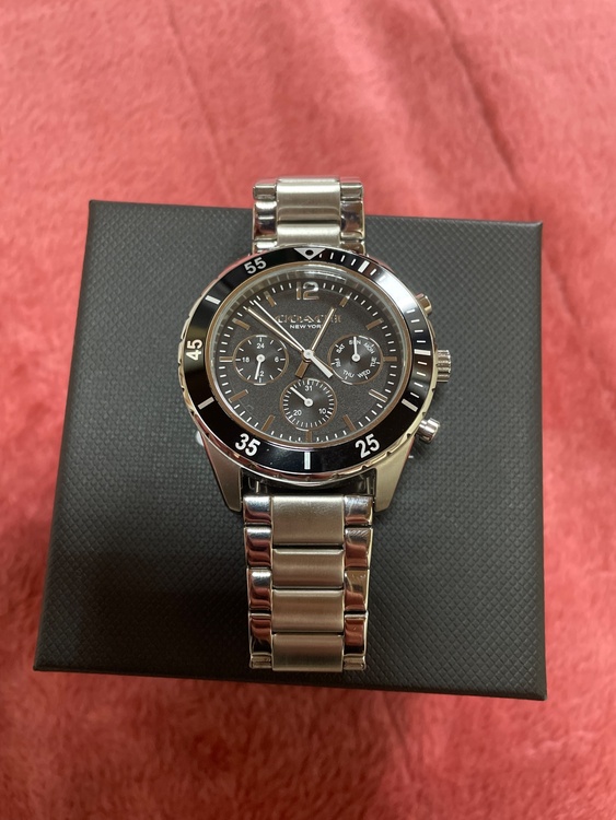 コール ウォッチ ギフト セット・44MM（高級時計）の商品画像 - 査定依頼日：2026年4月23日 - 最高査定価格：100,000円