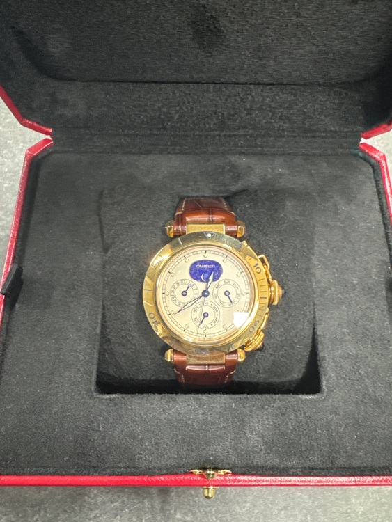 カルティエ パシャ （高級時計）の商品画像 - 査定依頼日：2025年8月8日 - 最高査定価格：2,500,000円