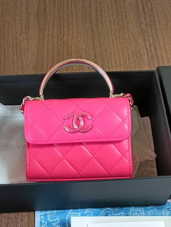 2024年クルーズ限定品 マイクロマトラッセ　トップハンドル　ショルダーバッグ（ブランドバッグ）の商品画像 - 査定依頼日：2025年11月21日 - 最高査定価格：270,000円