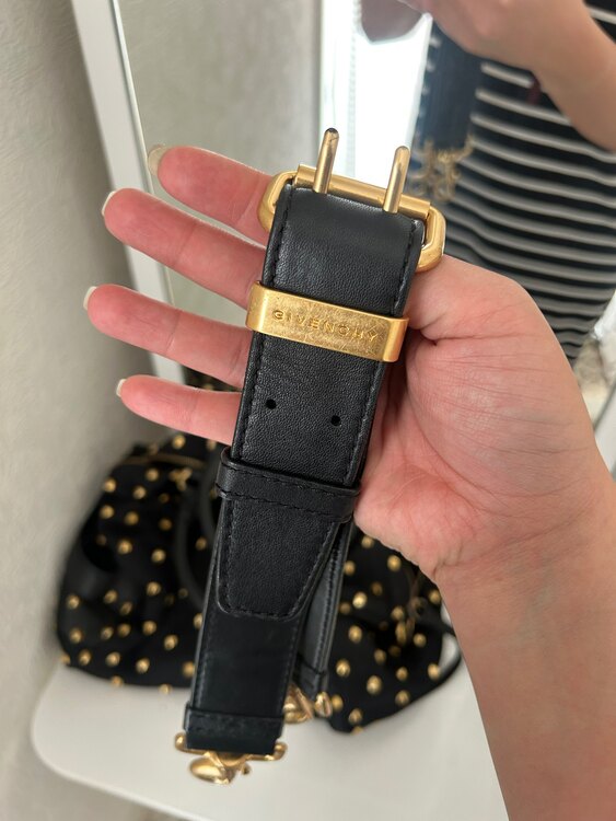 カバン（ブランドバッグ）の商品画像 - 査定依頼日：2025年5月15日 - 最高査定価格：15,000円