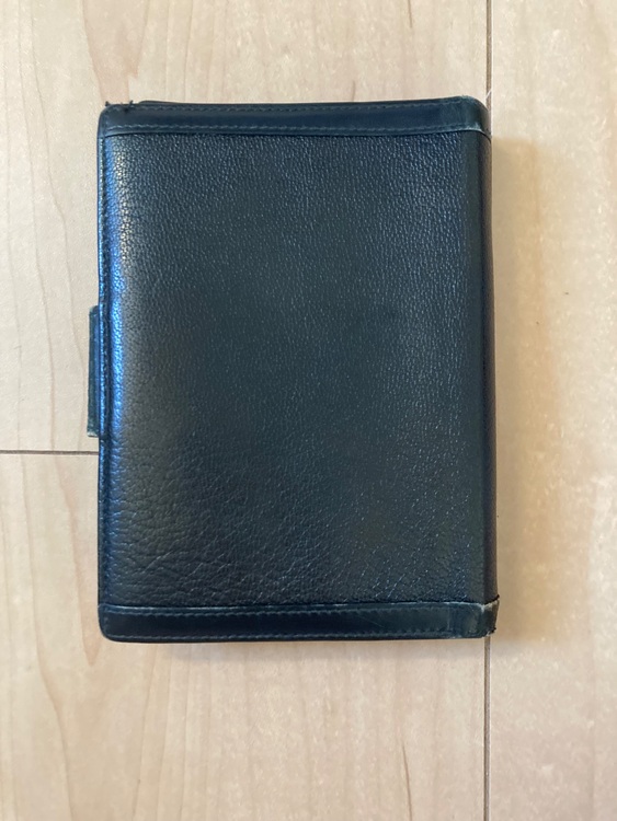 手帳（ブランド財布・小物）の商品画像 - 査定依頼日：2025年6月17日 - 最高査定価格：2,500円