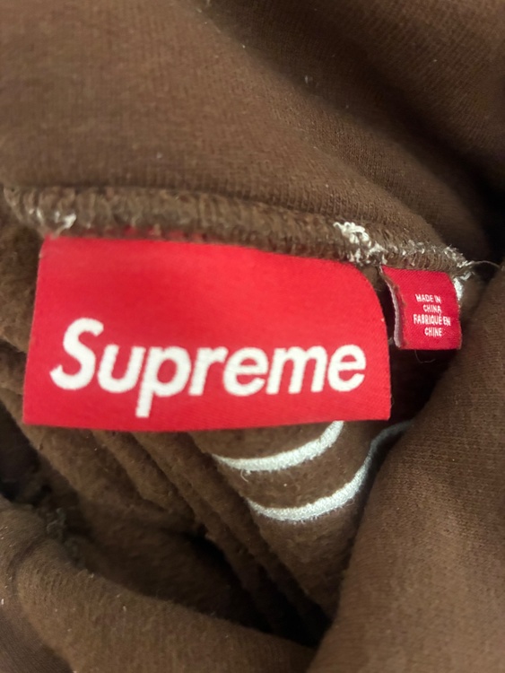 satin applique hooded sweatshirt（古着・ファッション）の商品画像 - 査定依頼日：2026年9月6日 - 最高査定価格：10,000円
