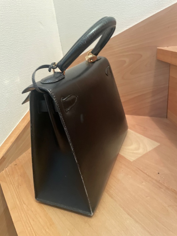 ケリー　黒（ブランドバッグ）の商品画像 - 査定依頼日：2025年6月28日 - 最高査定価格：1,600,000円