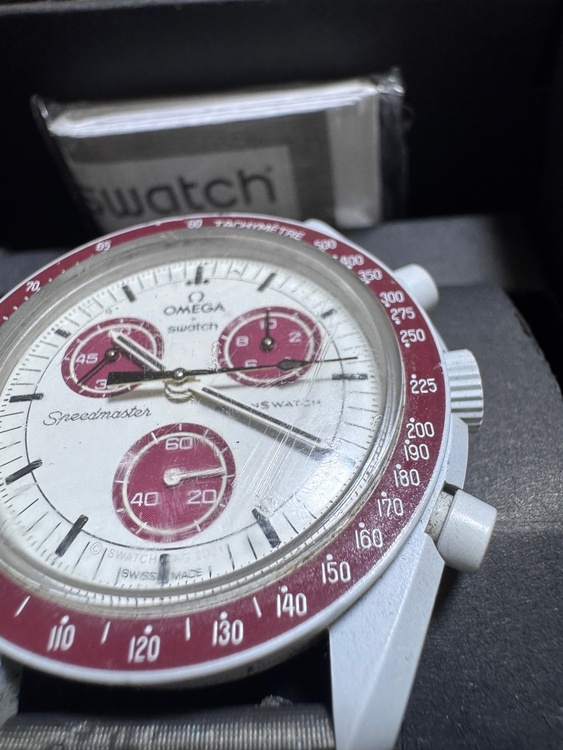 OMEGA Swatch MoonSwatch MISSION TO PLUTO（高級時計）の商品画像 - 査定依頼日：2026年3月17日 - 最高査定価格：30,000円