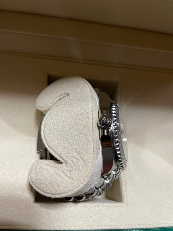 GMTマスター2（高級時計）の商品画像 - 査定依頼日：2025年1月25日 - 最高査定価格：2,800,000円