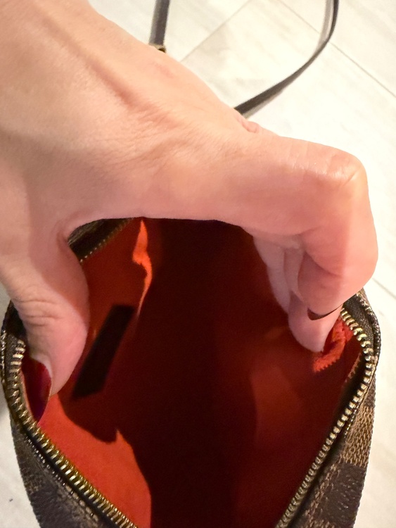 10年くらい▶️（ブランドバッグ）の商品画像 - 査定依頼日：2026年7月13日 - 最高査定価格：80,000円