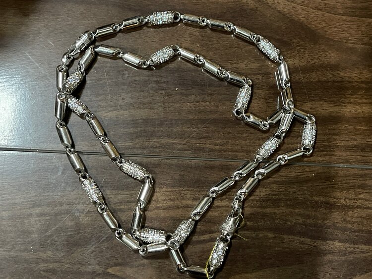 プラチナチェーン（金・貴金属）の商品画像 - 査定依頼日：2025年3月24日 - 最高査定価格：100,000円