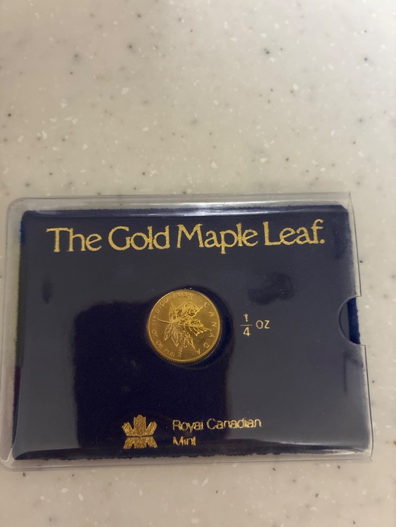 メイプルリーフ1/4ozケース付き（金・貴金属）の商品画像 - 査定依頼日：2026年1月31日 - 最高査定価格：250,000円
