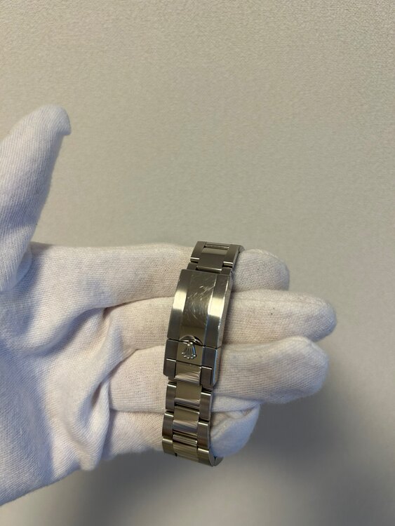 ロレックス デイトナ 116500lm（高級時計）の商品画像 - 査定依頼日：2024年12月26日 - 最高査定価格：3,950,000円