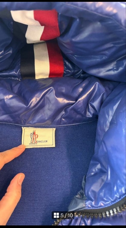 モンクレール（古着・ファッション）の商品画像 - 査定依頼日：2025年12月27日 - 最高査定価格：40,000円