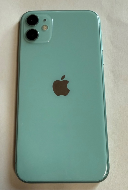 iPhone iPhone11 64GB Softbank（スマホ）の商品画像 - 査定依頼日：2026年8月26日 - 最高査定価格：11,500円