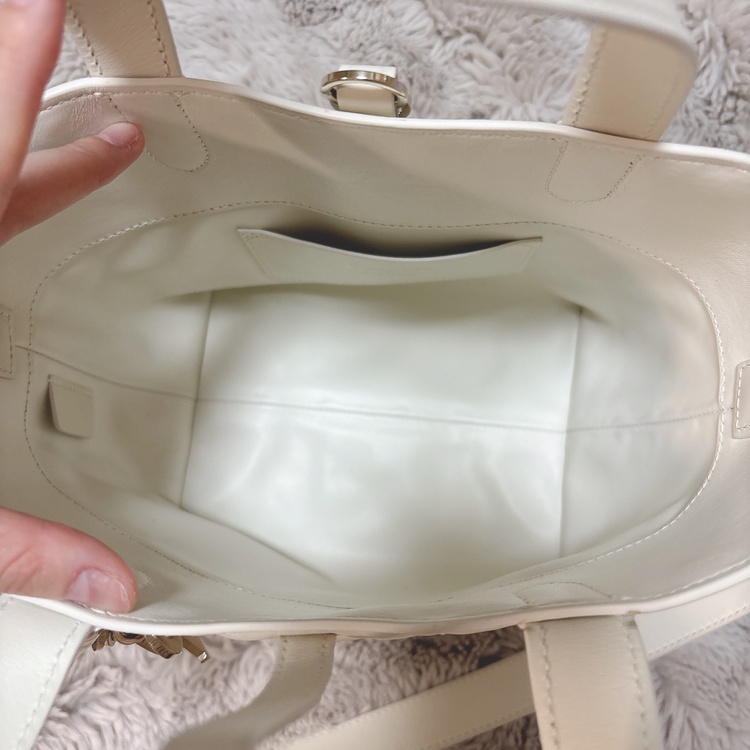 ディオール  （ブランドバッグ）の商品画像 - 査定依頼日：2026年3月6日 - 最高査定価格：320,000円