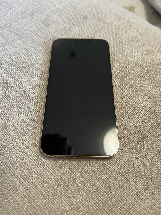 iPhone（スマホ）の商品画像 - 査定依頼日：2025年2月9日 - 最高査定価格：67,000円