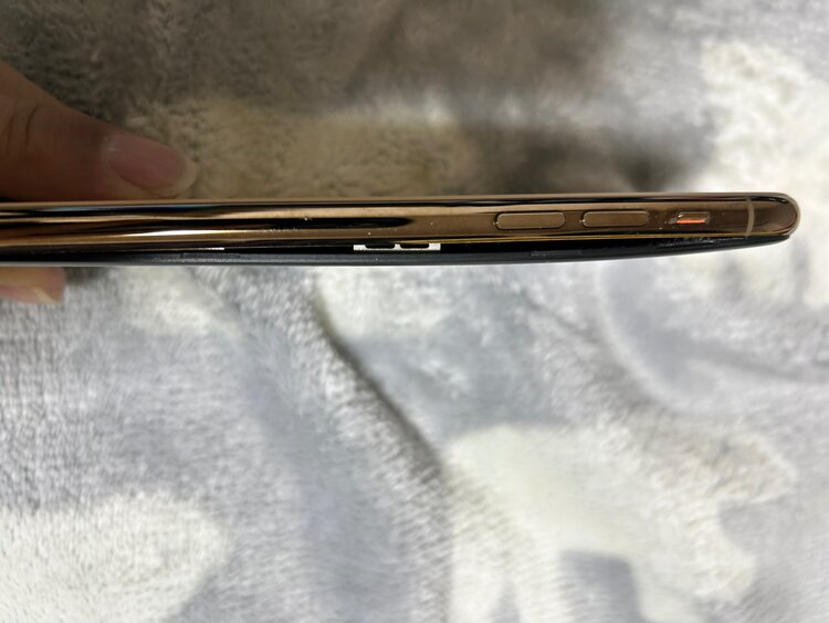 iPhone11pro 256GB（スマホ）の商品画像 - 査定依頼日：2025年4月8日 - 最高査定価格：10,000円