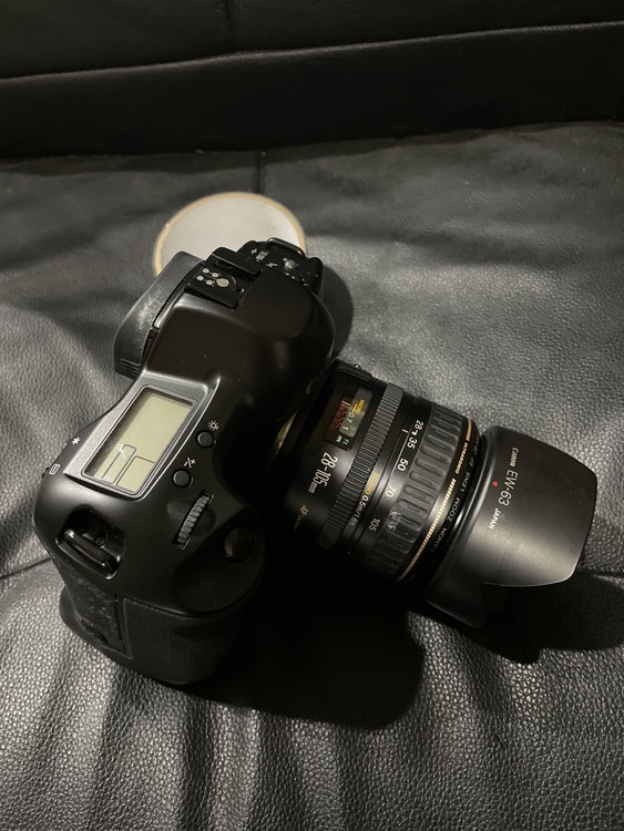 eos-1n（カメラ）の商品画像 - 査定依頼日：2026年4月20日 - 最高査定価格：11,100円