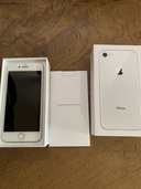 iphone8（スマホ）の商品画像 - 査定依頼日：2020年8月10日 - 最高査定価格：30,000円