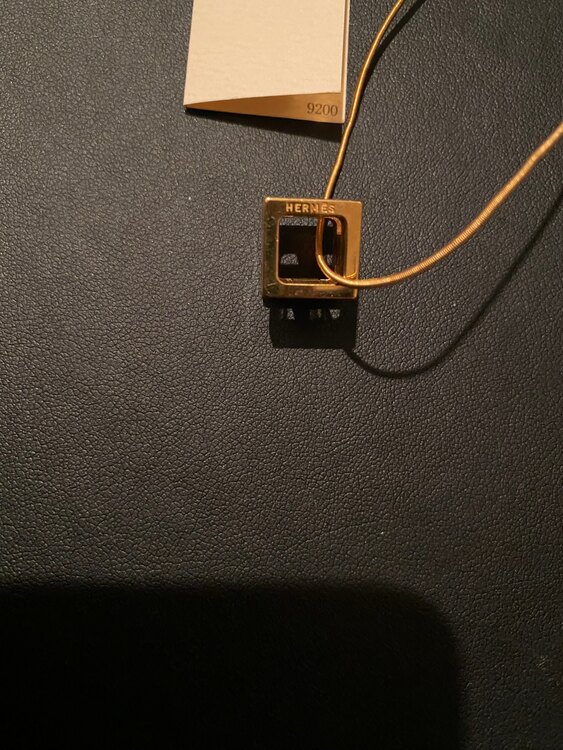 HERMESポップHネックレス（ブランド財布・小物）の商品画像 - 査定依頼日：2025年1月27日 - 最高査定価格：15,000円