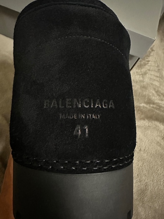 バレンシアガ  （ブランドバッグ）の商品画像 - 査定依頼日：2025年10月18日 - 最高査定価格：55,000円