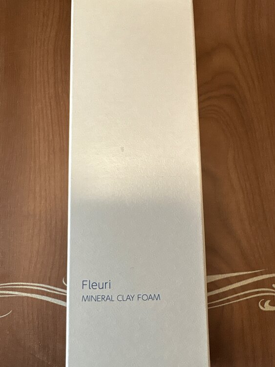 Fleuri MINERAL CLAY FOAM（コスメ・美容・健康器具）の商品画像 - 査定依頼日：2025年5月30日 - 最高査定価格：450円