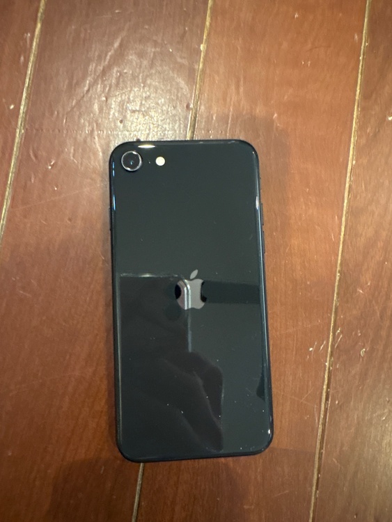 iPhone（スマホ）の商品画像 - 査定依頼日：2026年3月7日 - 最高査定価格：13,000円