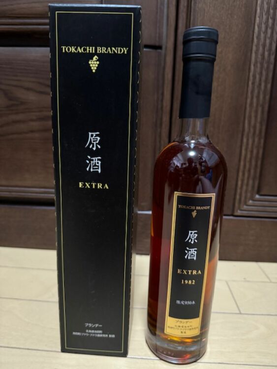 十勝ブランデー 原酒EXTRA（お酒）の商品画像 - 査定依頼日：2025年9月15日 - 最高査定価格：7,000円