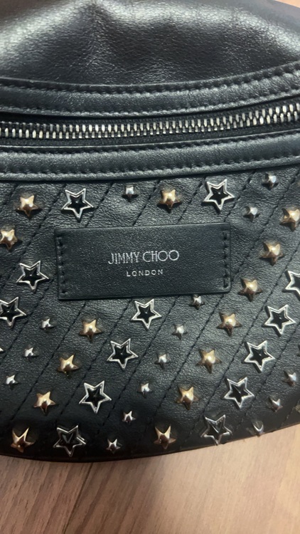 ジミーチュウ  （ブランドバッグ）の商品画像 - 査定依頼日：2025年10月3日 - 最高査定価格：22,000円