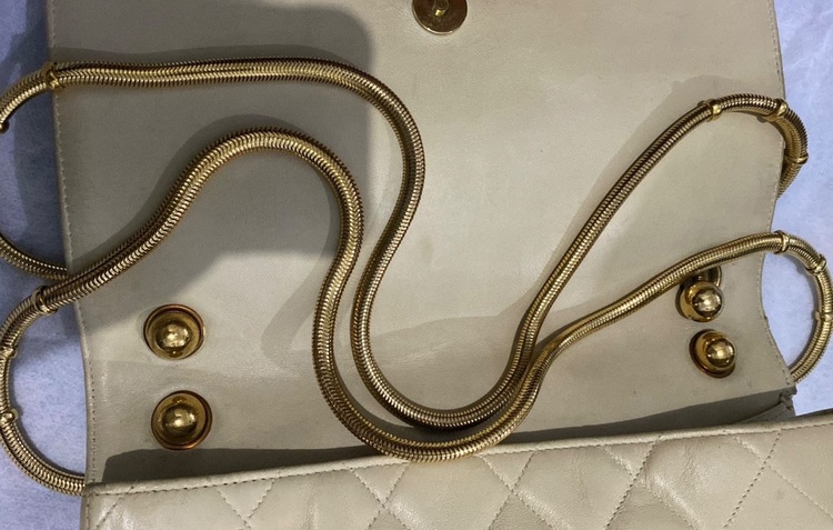 バッグ（ブランドバッグ）の商品画像 - 査定依頼日：2025年10月22日 - 最高査定価格：150,000円