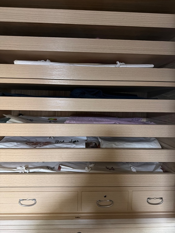 桐箪笥（美術品・骨董品）の商品画像 - 査定依頼日：2025年12月8日 - 最高査定価格：3,000円