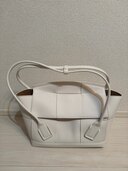 ボッテガ・ヴェネタ  （ブランドバッグ）の商品画像 - 査定依頼日：2025年2月3日 - 最高査定価格：100,000円