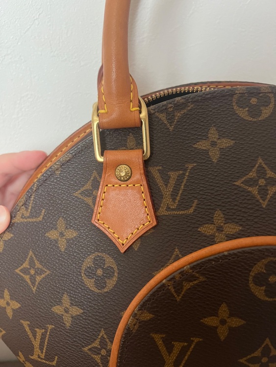 カバン（ブランドバッグ）の商品画像 - 査定依頼日：2025年10月15日 - 最高査定価格：120,000円