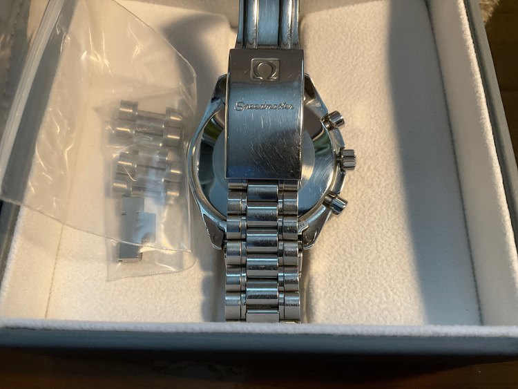 オメガ　スピードマスター（高級時計）の商品画像 - 査定依頼日：2023年4月12日 - 最高査定価格：270,000円