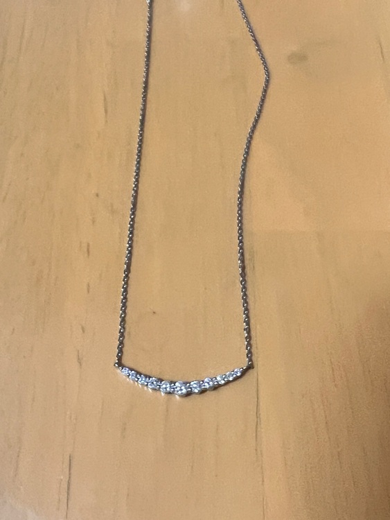 4°C プラチナダイヤネックレス（金・貴金属）の商品画像 - 査定依頼日：2025年8月31日 - 最高査定価格：30,000円