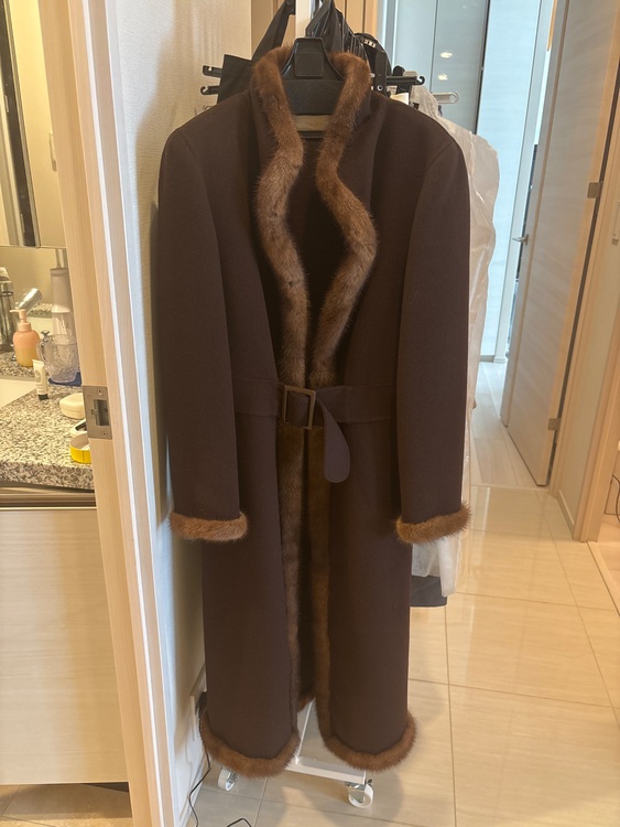 ドレス・コート（古着・ファッション）の商品画像 - 査定依頼日：2025年8月18日 - 最高査定価格：3,000円