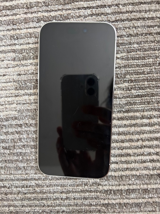 iPhone iPhone 14 Pro 256GB au（スマホ）の商品画像 - 査定依頼日：2026年7月29日 - 最高査定価格：68,000円