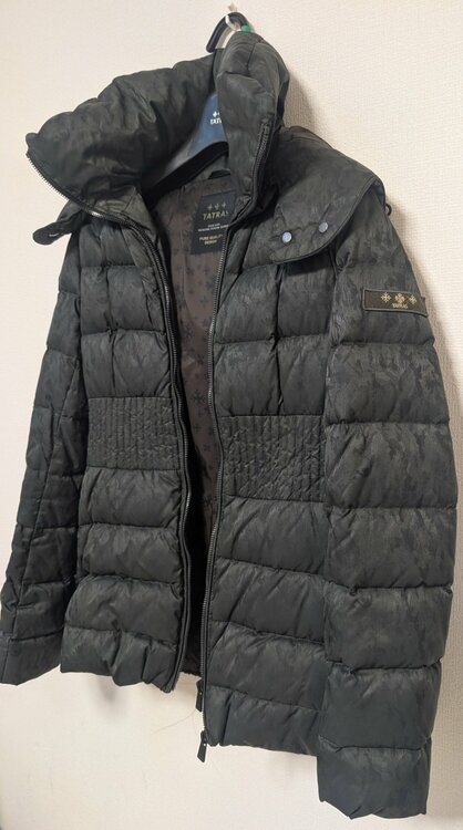タトラス　ダウンジャケット（古着・ファッション）の商品画像 - 査定依頼日：2026年4月5日 - 最高査定価格：10,000円