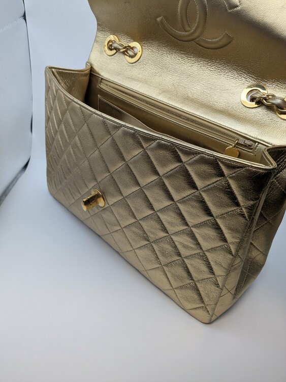 CHANELゴールドマトラッセ（ブランドバッグ）の商品画像 - 査定依頼日：2026年1月20日 - 最高査定価格：250,000円